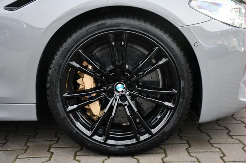 BMW M5 - hlavní fotka