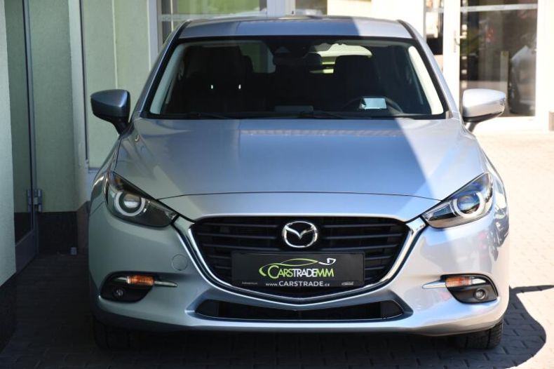 Mazda 3 - hlavní fotka