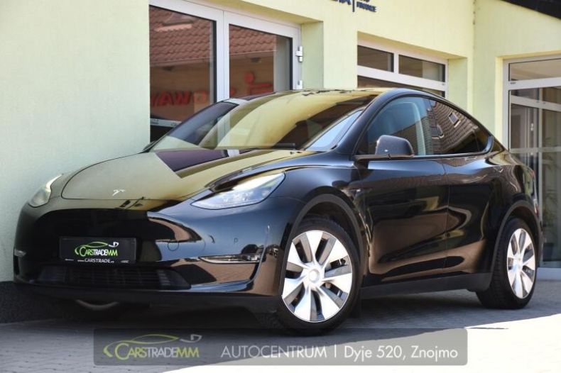 Tesla Model Y - hlavní fotka inzerátu