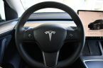 Tesla Model Y - fotka číslo 24