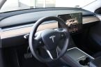 Tesla Model Y - fotka číslo 14