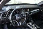 Alfa Romeo Stelvio - fotka číslo 14