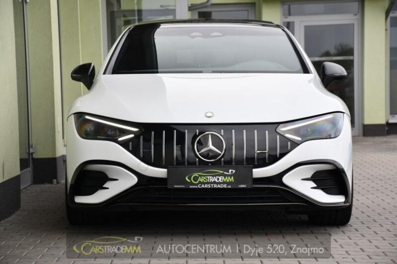 Mercedes EQE - hlavní fotka