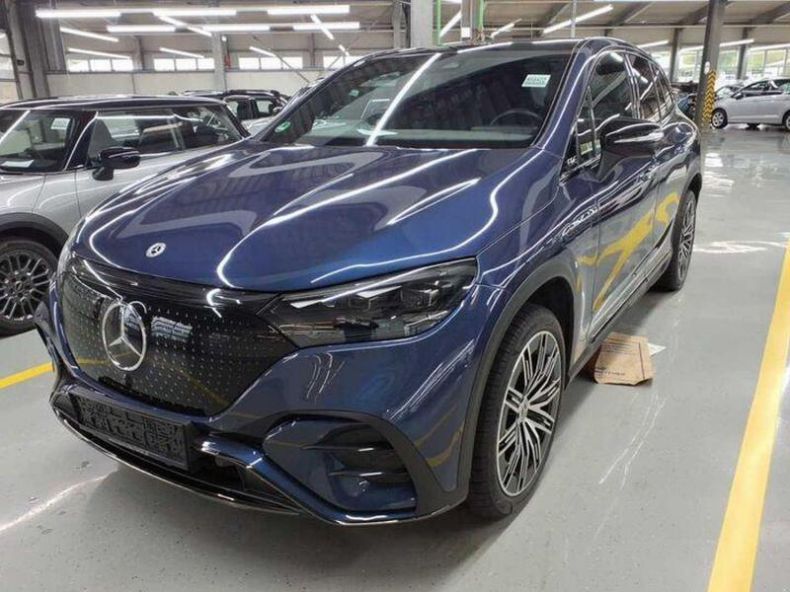 Mercedes EQE - hlavní foto