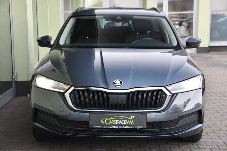 Škoda Octavia - hlavní fotka