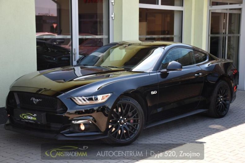 Ford Mustang - hlavní foto