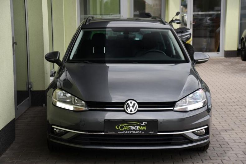 Volkswagen Golf - hlavní fotka