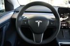 Tesla Model Y - fotka číslo 20