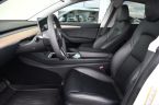 Tesla Model Y - fotka číslo 12