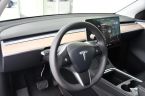Tesla Model Y - fotka číslo 14
