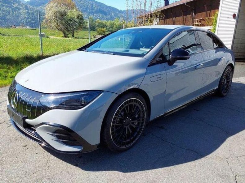 Mercedes EQE - hlavní foto