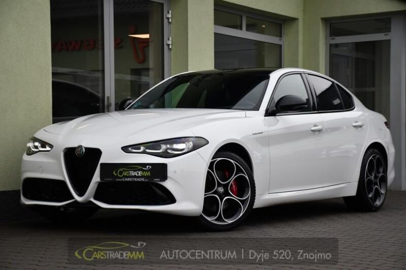 Alfa Romeo Giulia - hlavní foto