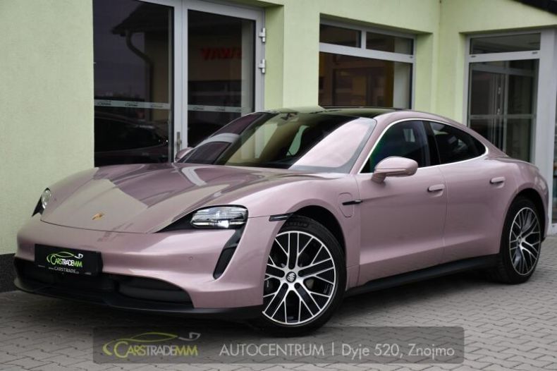 Porsche Taycan - hlavní foto