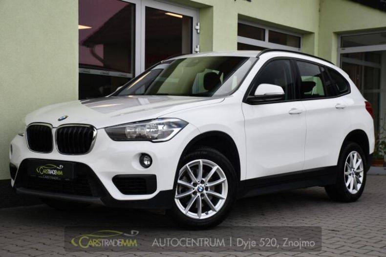 BMW X1 - hlavní foto