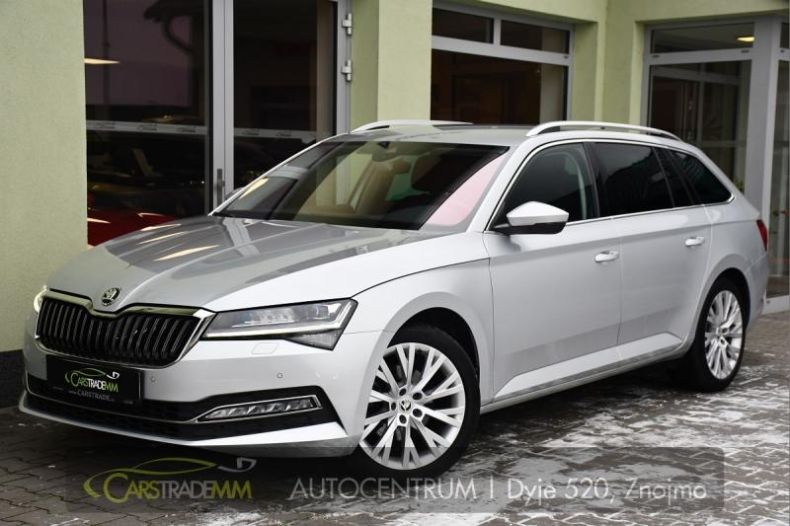 Škoda Superb - hlavní foto