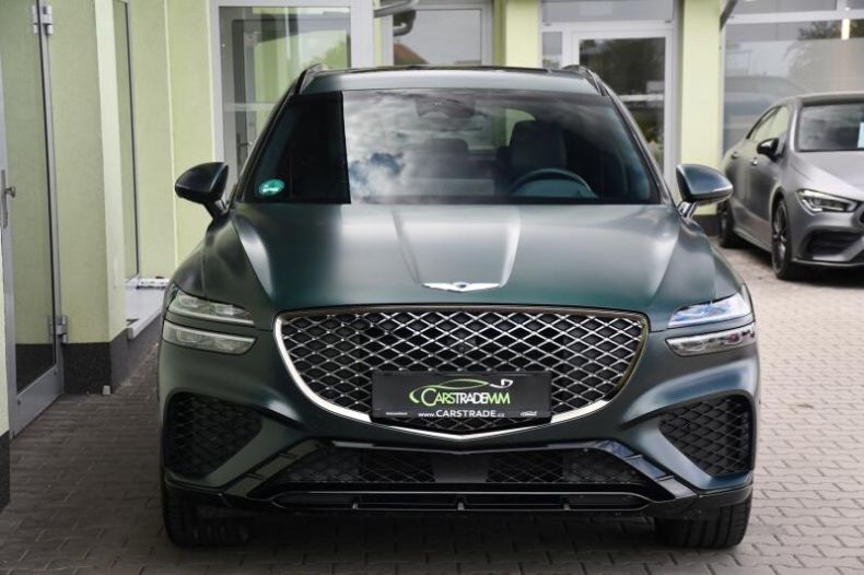 Genesis GV70 - hlavní fotka