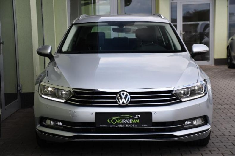 Volkswagen Passat - hlavní fotka