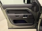 Land Rover Defender - fotka číslo 6