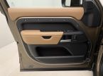 Land Rover Defender - fotka číslo 6
