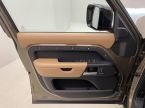 Land Rover Defender - fotka číslo 6