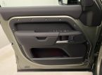 Land Rover Defender - fotka číslo 6
