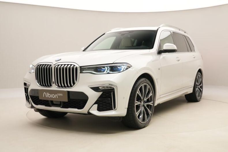 BMW X7 - hlavní foto