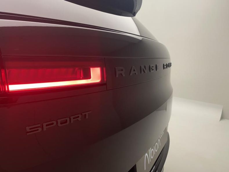 Land Rover Range Rover Sport - hlavní fotka