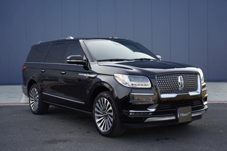 Lincoln Navigator - hlavní fotka