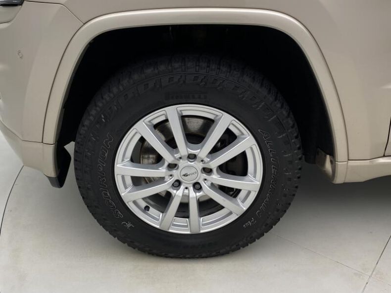 Jeep Grand Cherokee - hlavní fotka