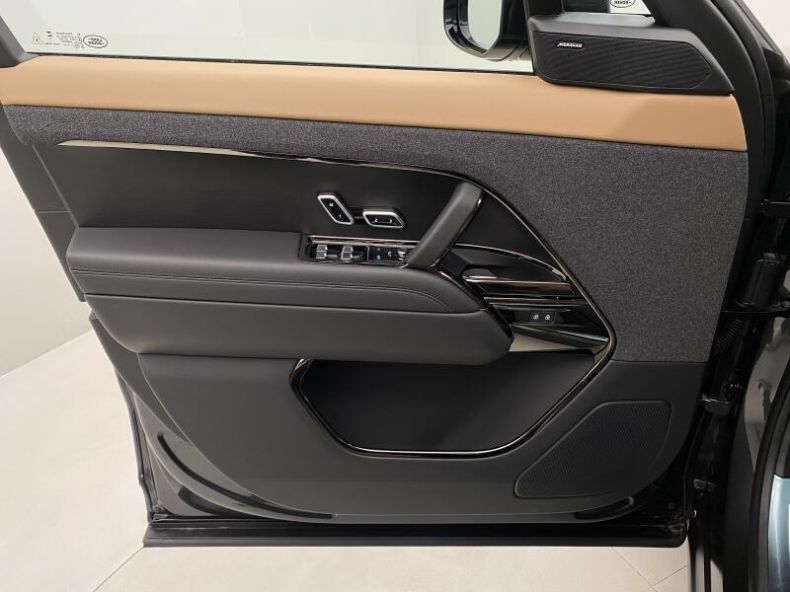 Land Rover Range Rover Sport - hlavní fotka