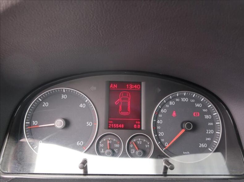 Volkswagen Touran - hlavní fotka