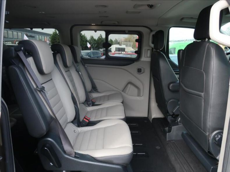 Ford Tourneo - hlavní fotka