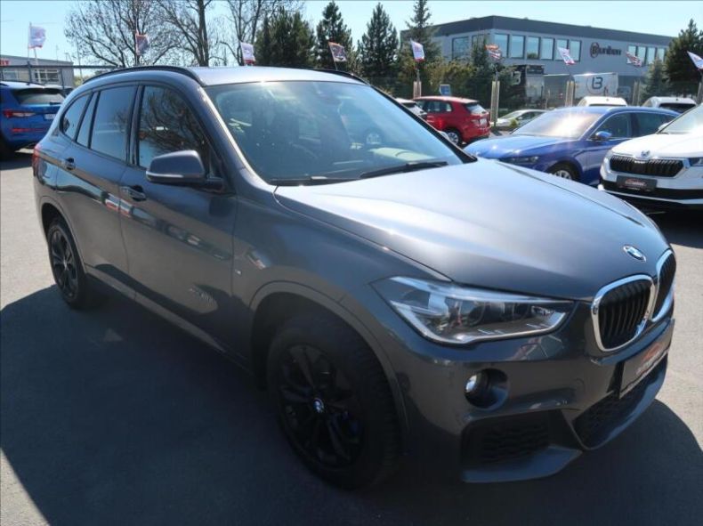 BMW X1 - hlavní fotka