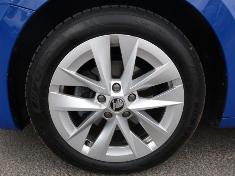 Škoda Octavia - hlavní fotka