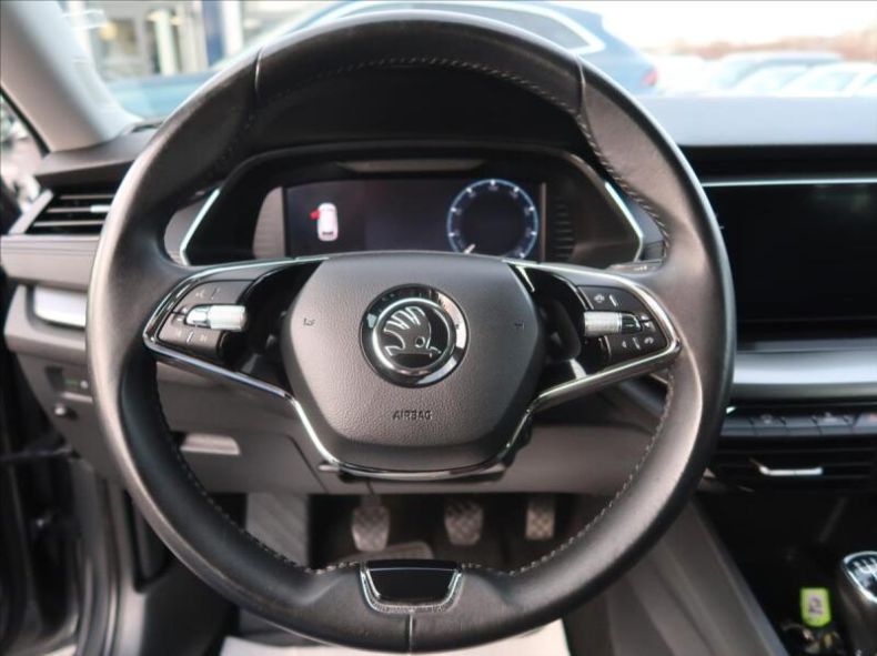 Škoda Octavia - hlavní fotka