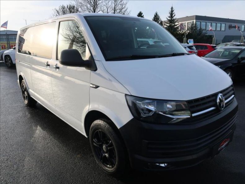Volkswagen Transporter - hlavní fotka