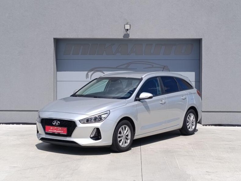 Hyundai i30 - hlavní foto