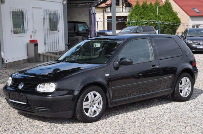 Volkswagen Golf - hlavní fotka inzerátu
