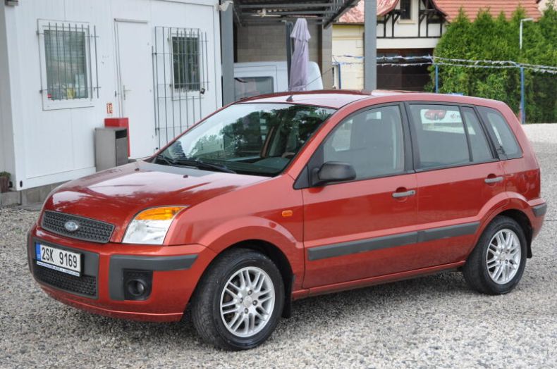 Ford Fusion - hlavní foto