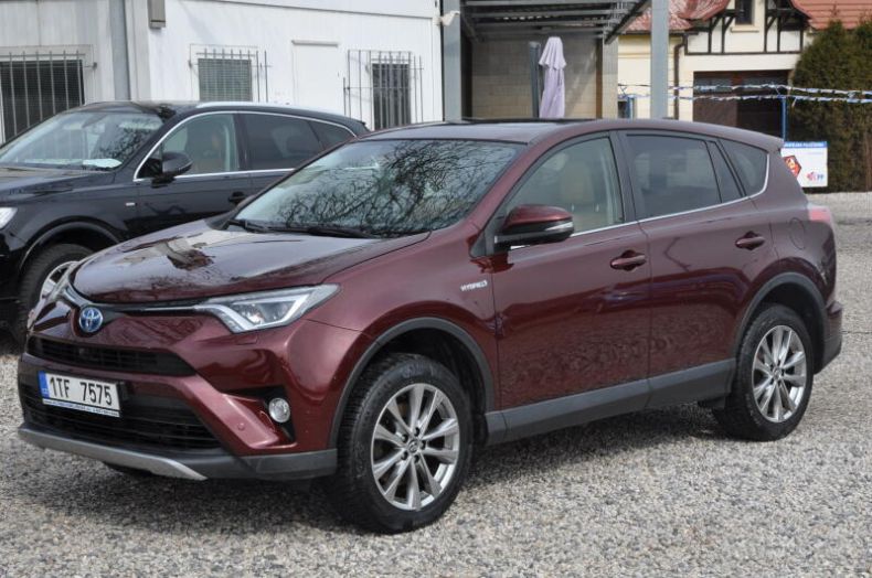 Toyota RAV 4 - hlavní foto