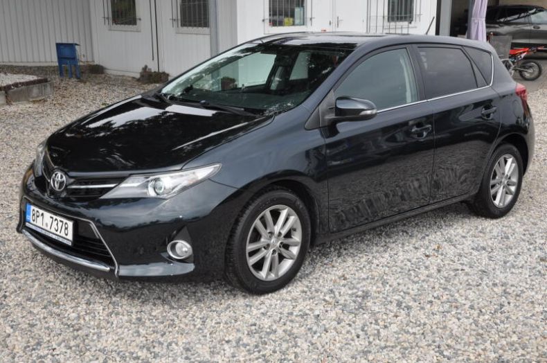 Toyota Auris - hlavní foto