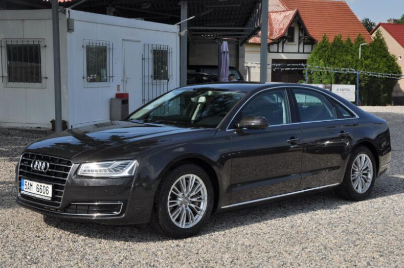 Audi A8 - hlavní fotka inzerátu