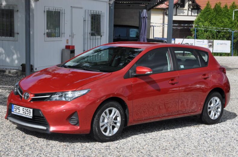Toyota Auris - hlavní foto