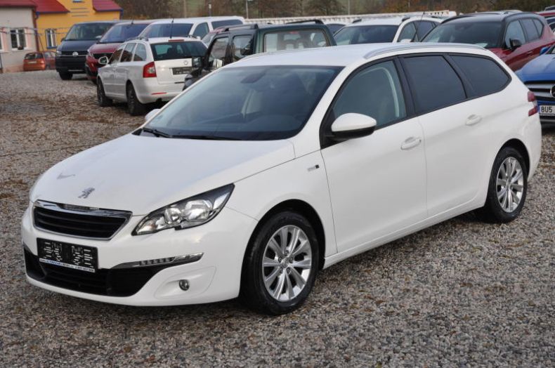 Peugeot 308 - hlavní foto