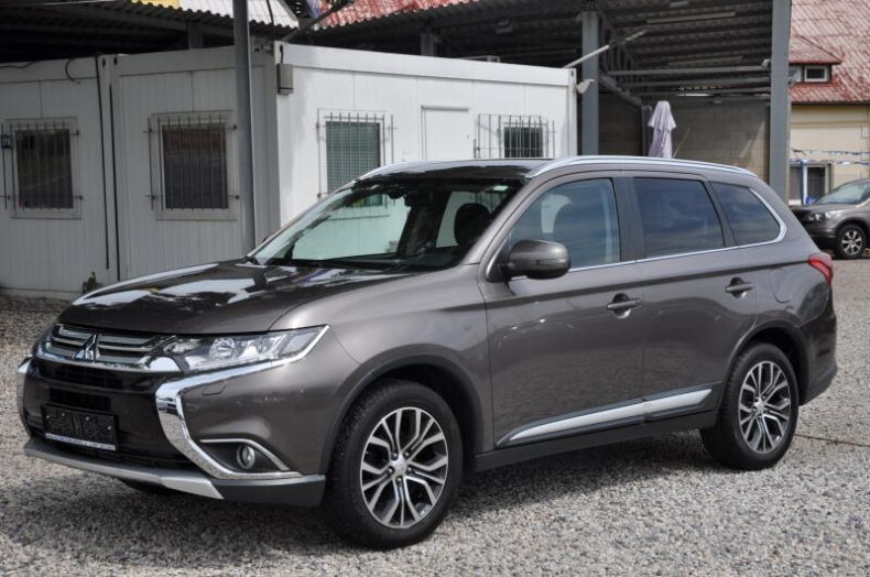 Mitsubishi Outlander - hlavní foto