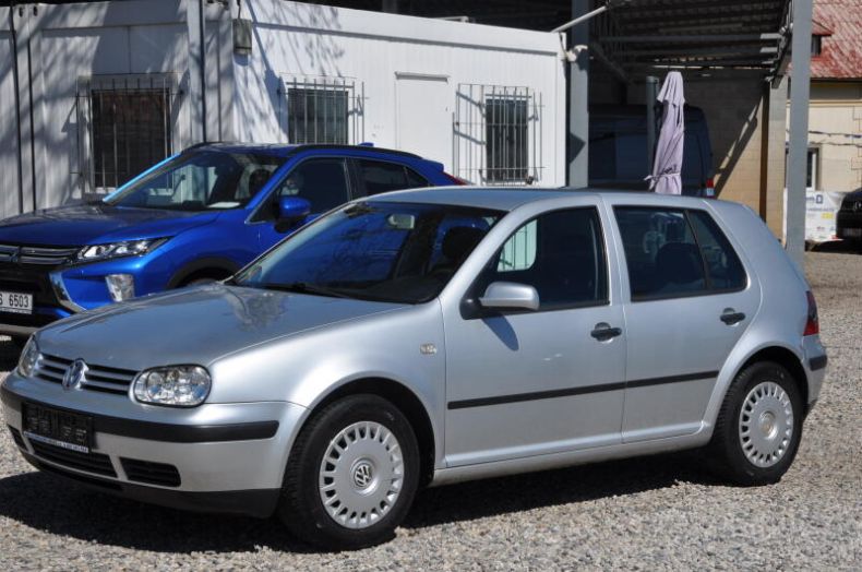 Volkswagen Golf - hlavní fotka inzerátu
