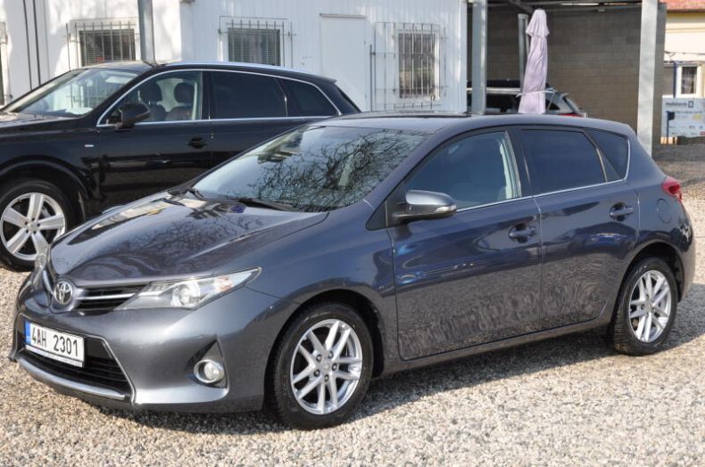 Toyota Auris - hlavní fotka inzerátu