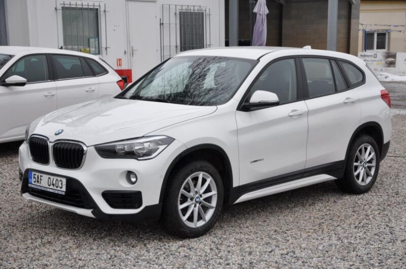 BMW X1 - hlavní foto