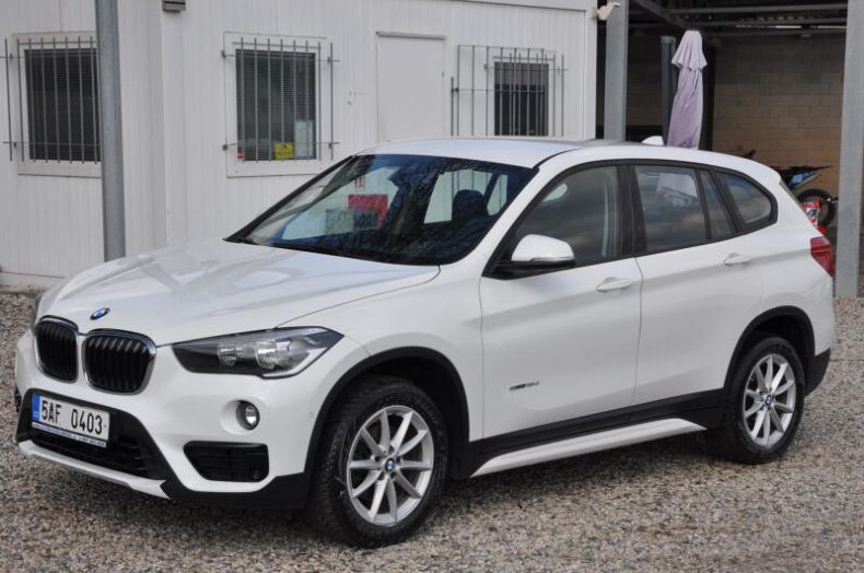 BMW X1 - hlavní foto