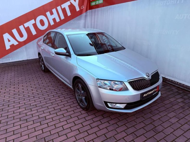 Škoda Octavia - hlavní fotka